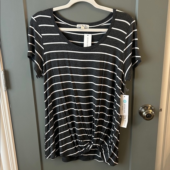 nine britton Tops - Nine Britton grey and White Striped Short Sleeve Top Stitch Fix Size Large